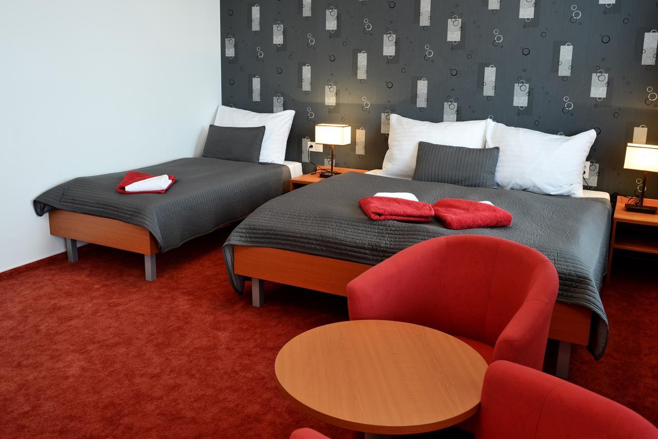 Hotel Limba Ctt Tvrdosin Buitenkant foto