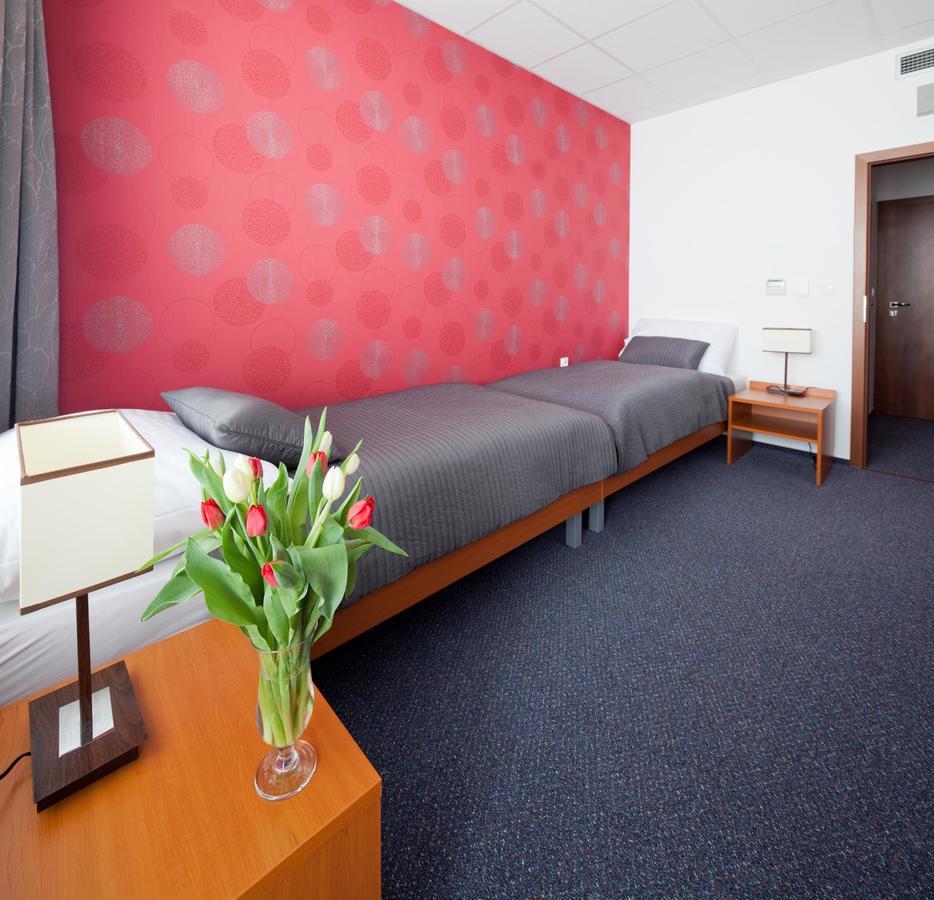 Hotel Limba Ctt Tvrdosin Buitenkant foto